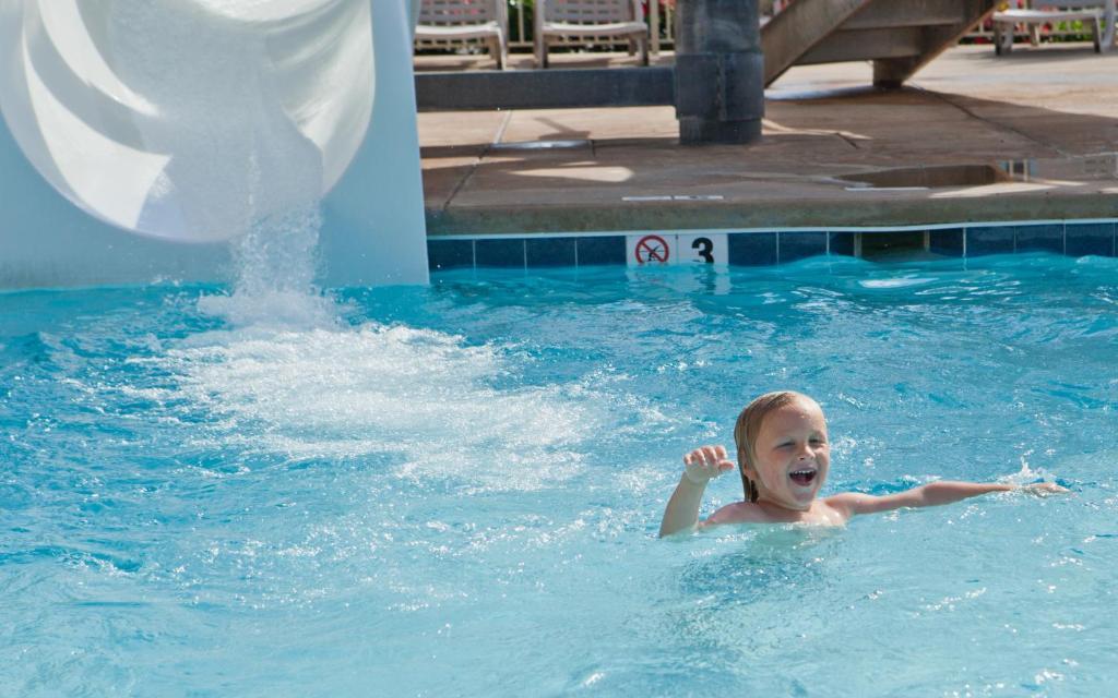 Music Road Resort Inn Пиджен Фордж Екстериор снимка