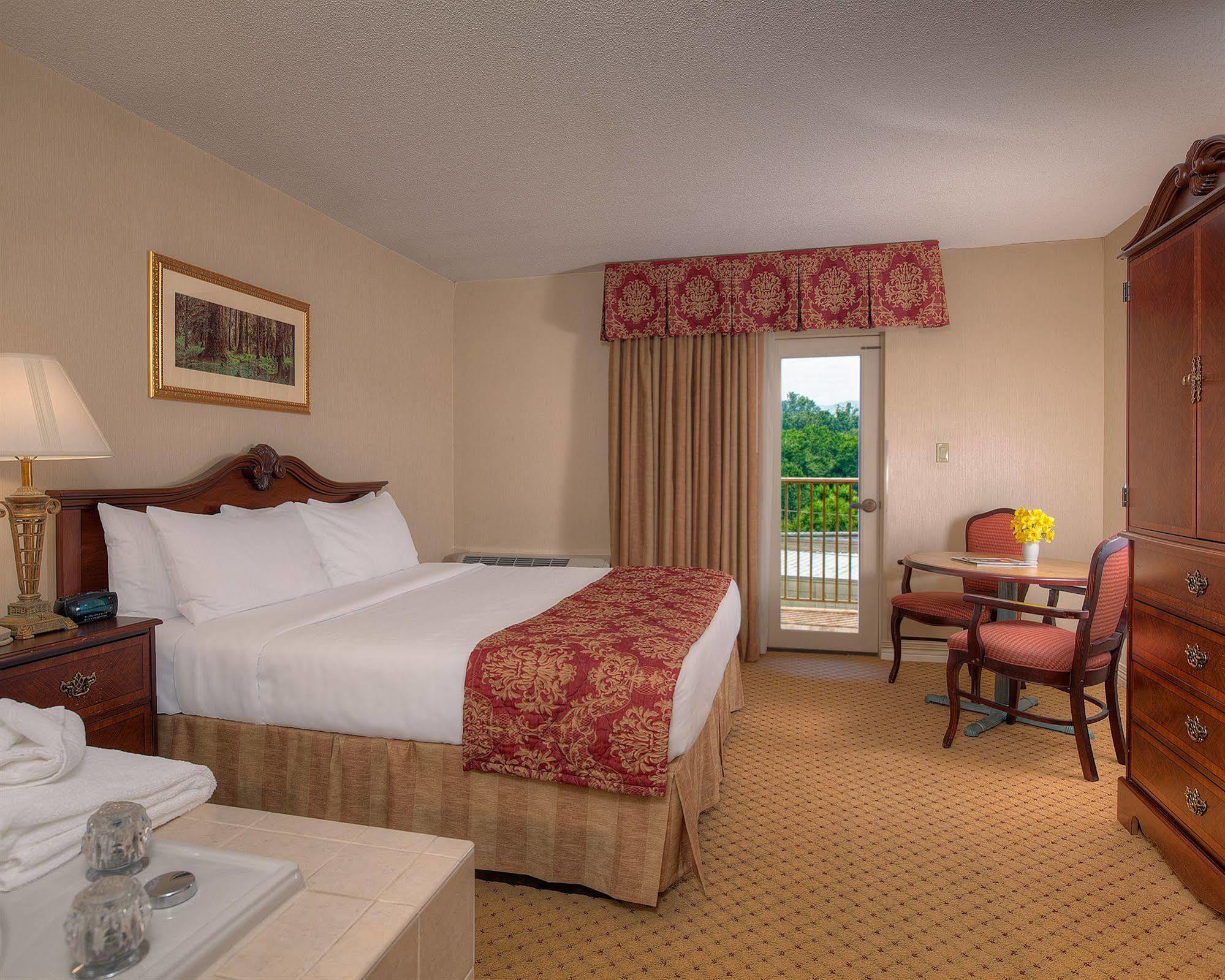 Music Road Resort Inn Пиджен Фордж Екстериор снимка